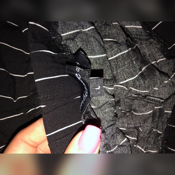 Size large striped skinny pants - Picture 4 of 4